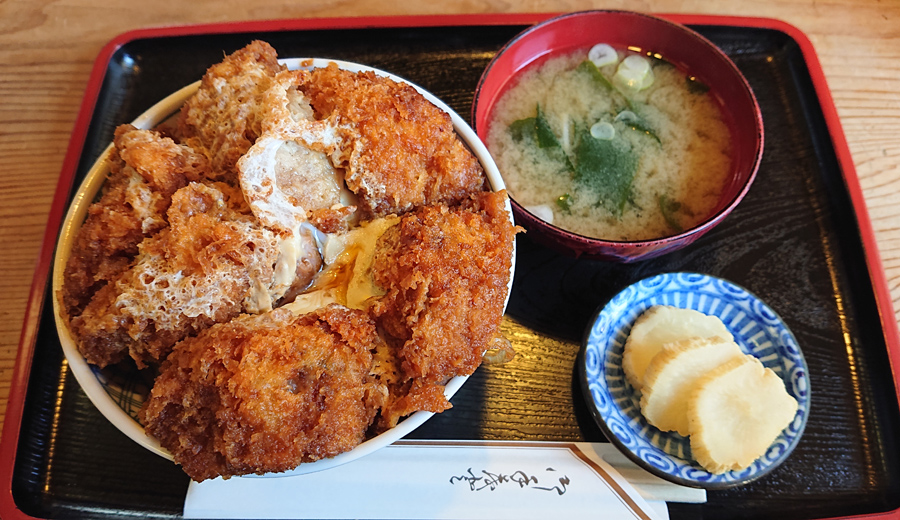 千葉県最高峰のかつ丼でお馴染み 大島屋でついに出会った極上のヒレかつ丼 親子丼にうどんまでも味わい深い品ばかり 孤高の千葉グルメ