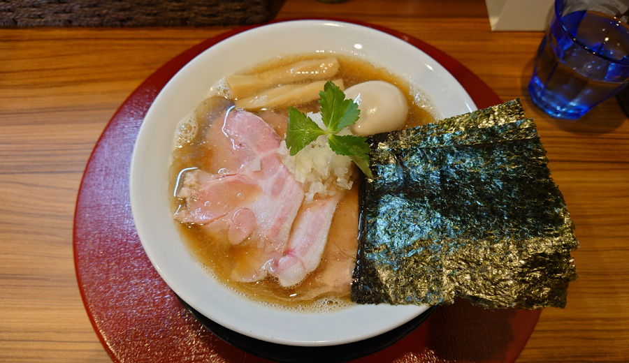 八千代台駅すぐ近くの新店、煮干し中華蕎麦 彩葉に 芳醇な香りに包まれ