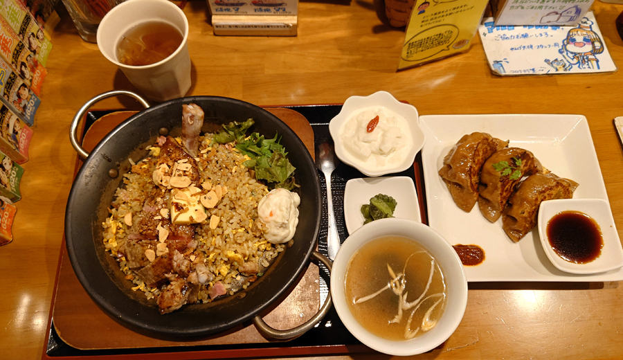 西千葉のチャーハン専門店、幸せのれんげで頂くガッツリステーキ