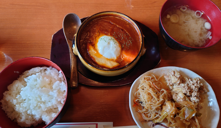 飯田深雪「シチューとスープ」「肉料理」「チキン料理 付卵料理」「魚